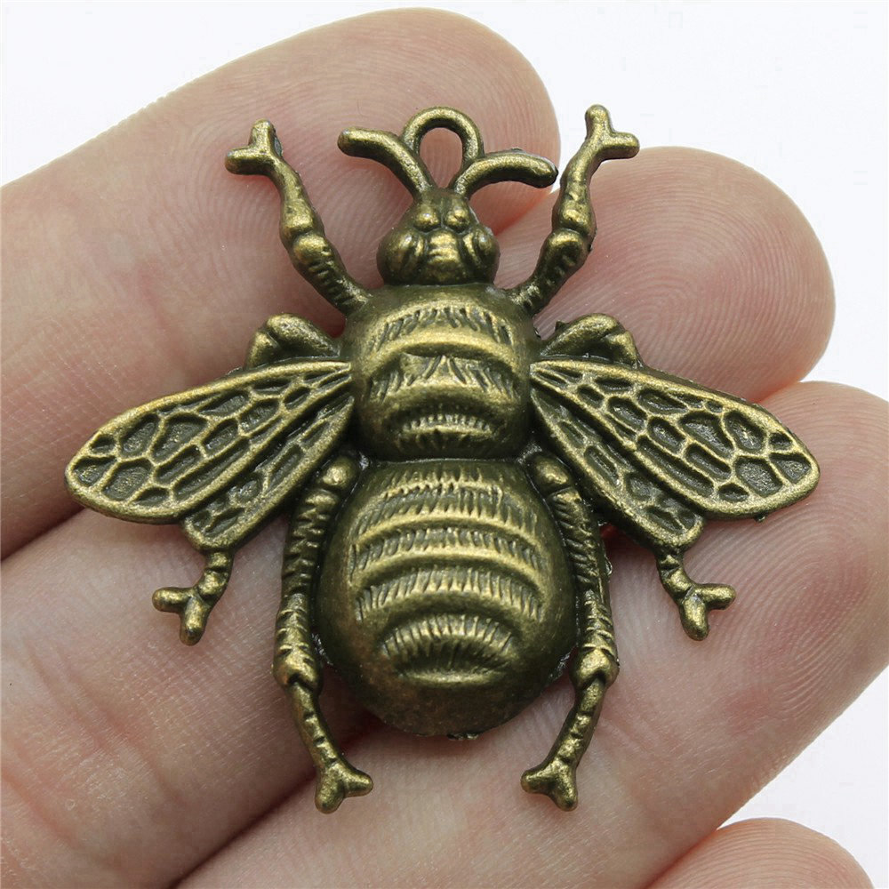 Queen Bee Insect Charm Pendant - Vintage Fashion Stores ulasan dan harga